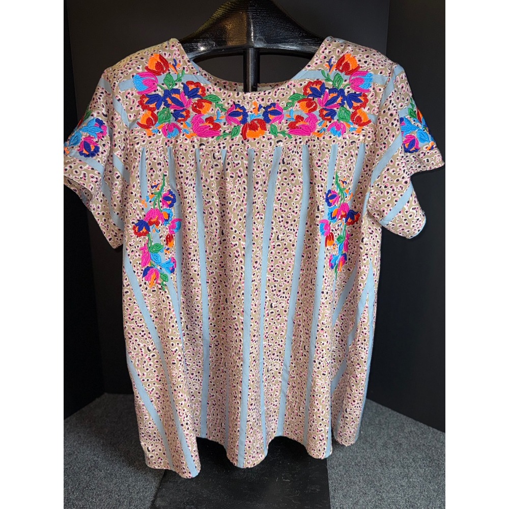 See and Be Seen Women Embroidered Floral Leopard Print Top Tan Pink Blue Size M